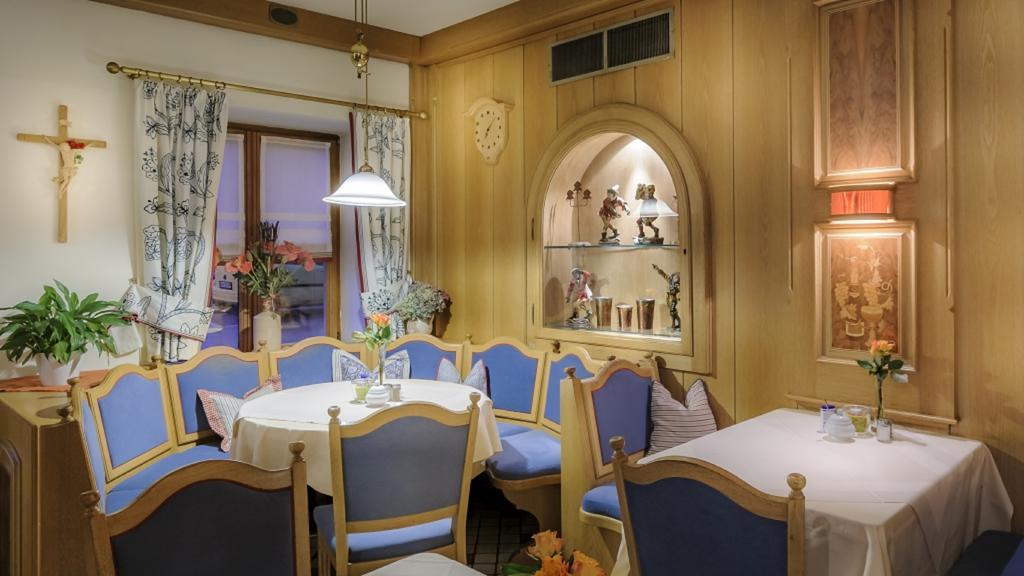 Restaurant-Cafe-Pension Himmel Landshut Exteriör bild